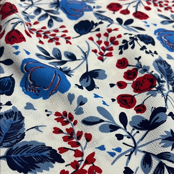 Tommy Hilfiger Floral Sleeveless Blouse - Blue, Red, White - Picture 2 of 4